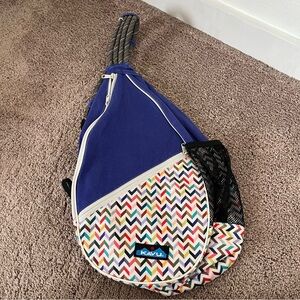 Kavu Medium-size Rope Chevron Sling Bag